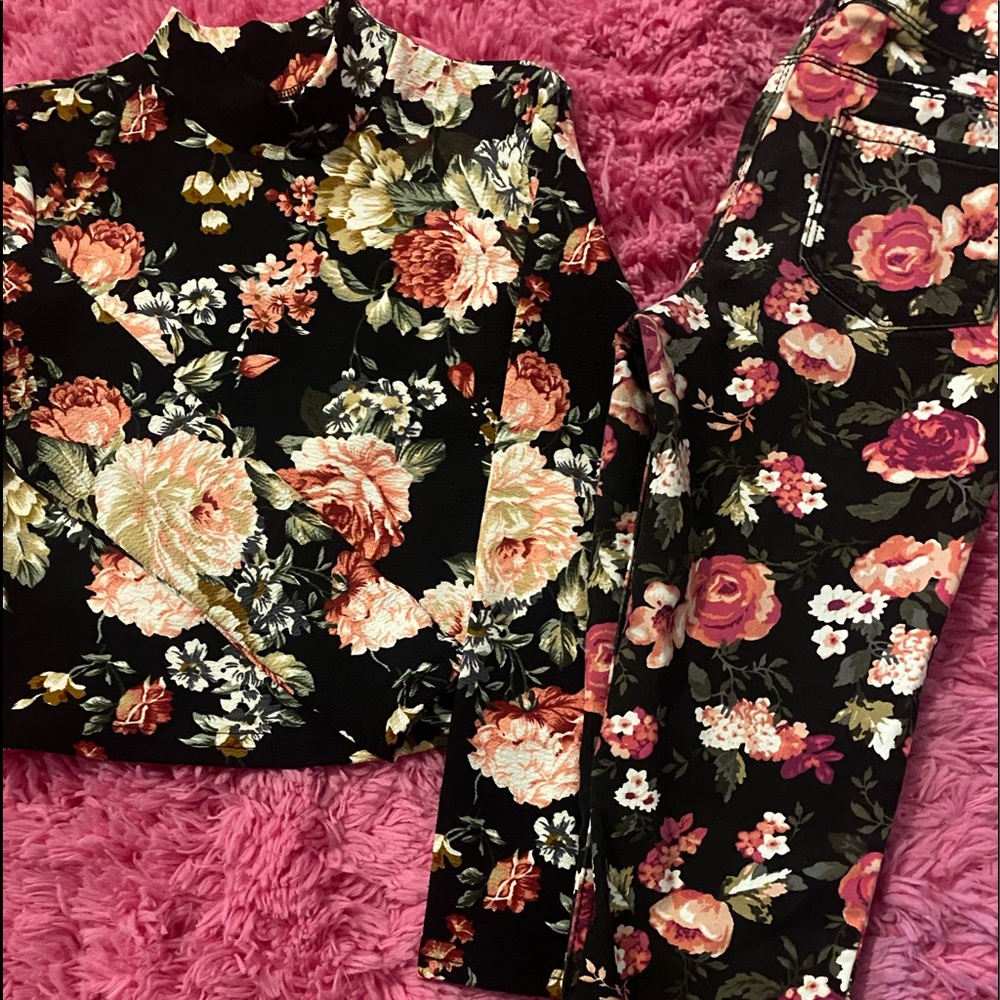 Floral Top and Bottom - Picture 2 of 5